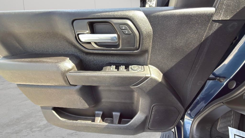 Certified 2021 Chevrolet Silverado 2500 Custom w/ Custom Value Package AWD/4WD image 25