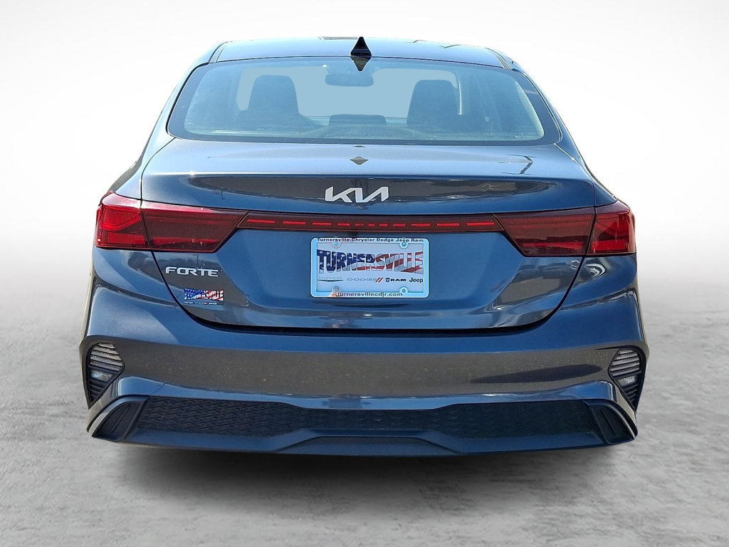 Used 2024 Kia Forte LXS image 4