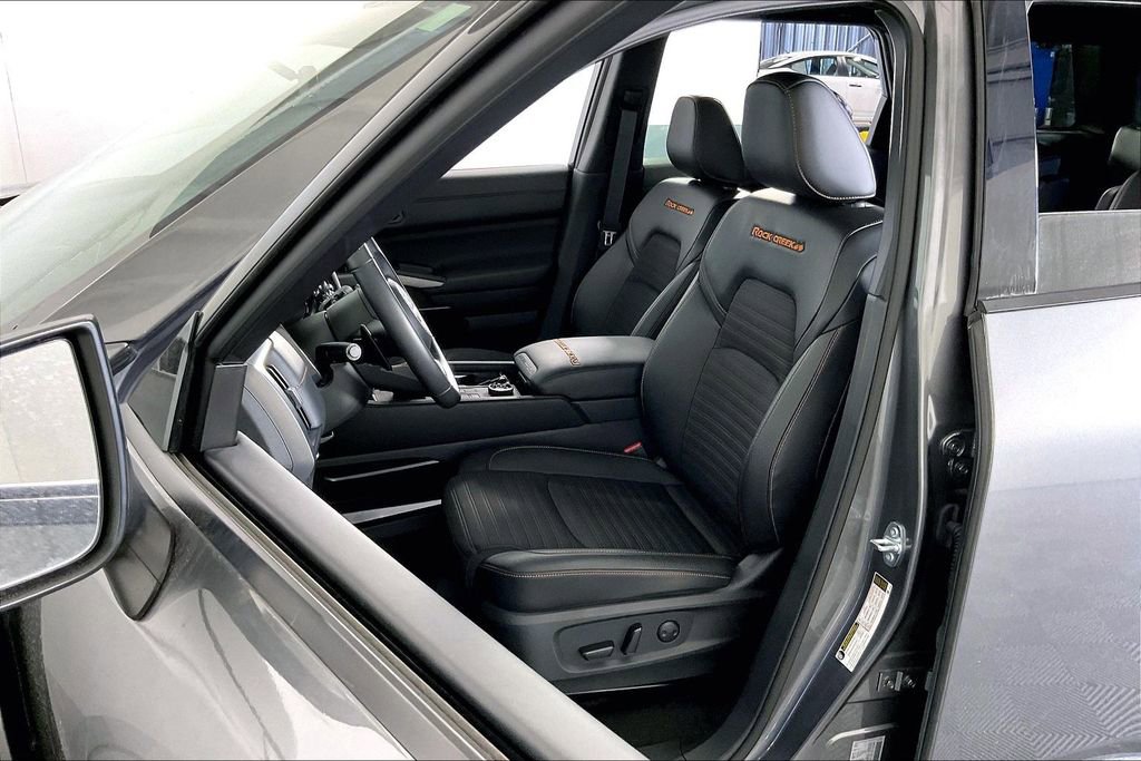 Used 2025 Nissan Pathfinder Rock Creek image 35