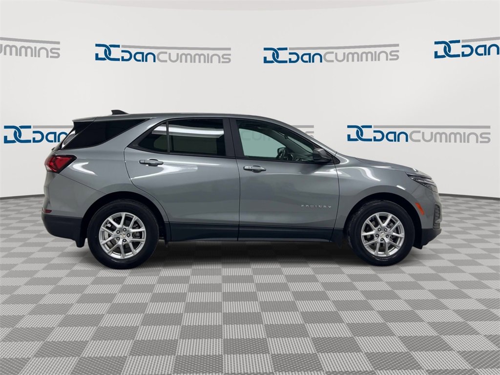 Used 2023 Chevrolet Equinox LS w/ LS Convenience Package image 9