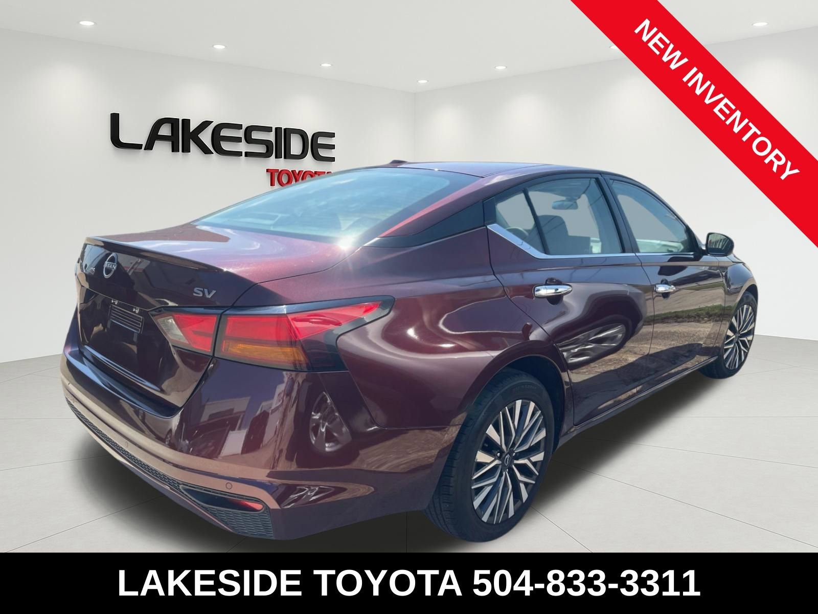 Used 2024 Nissan Altima 2.5 SV image 6