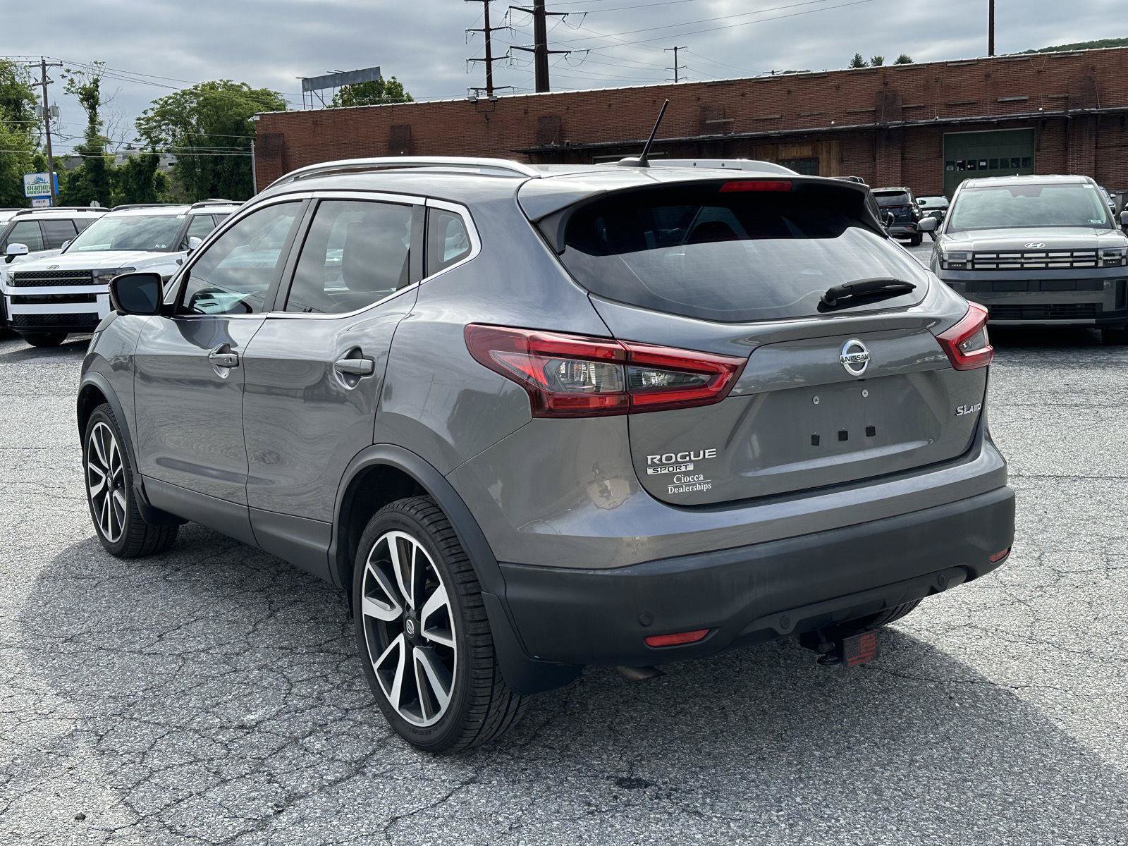 Used 2020 Nissan Rogue Sport SL AWD/4WD image 6