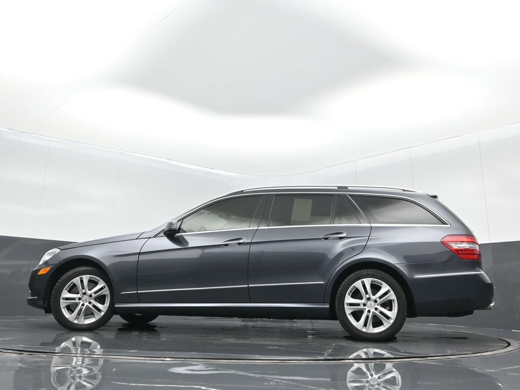 Used 2011 Mercedes-Benz E 350 4MATIC Wagon image 32