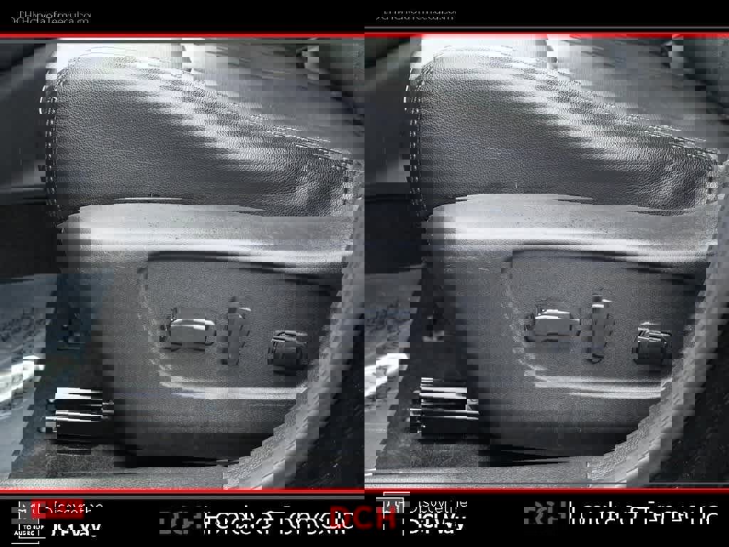 Used 2018 Nissan Rogue SL w/ Premium Package image 17