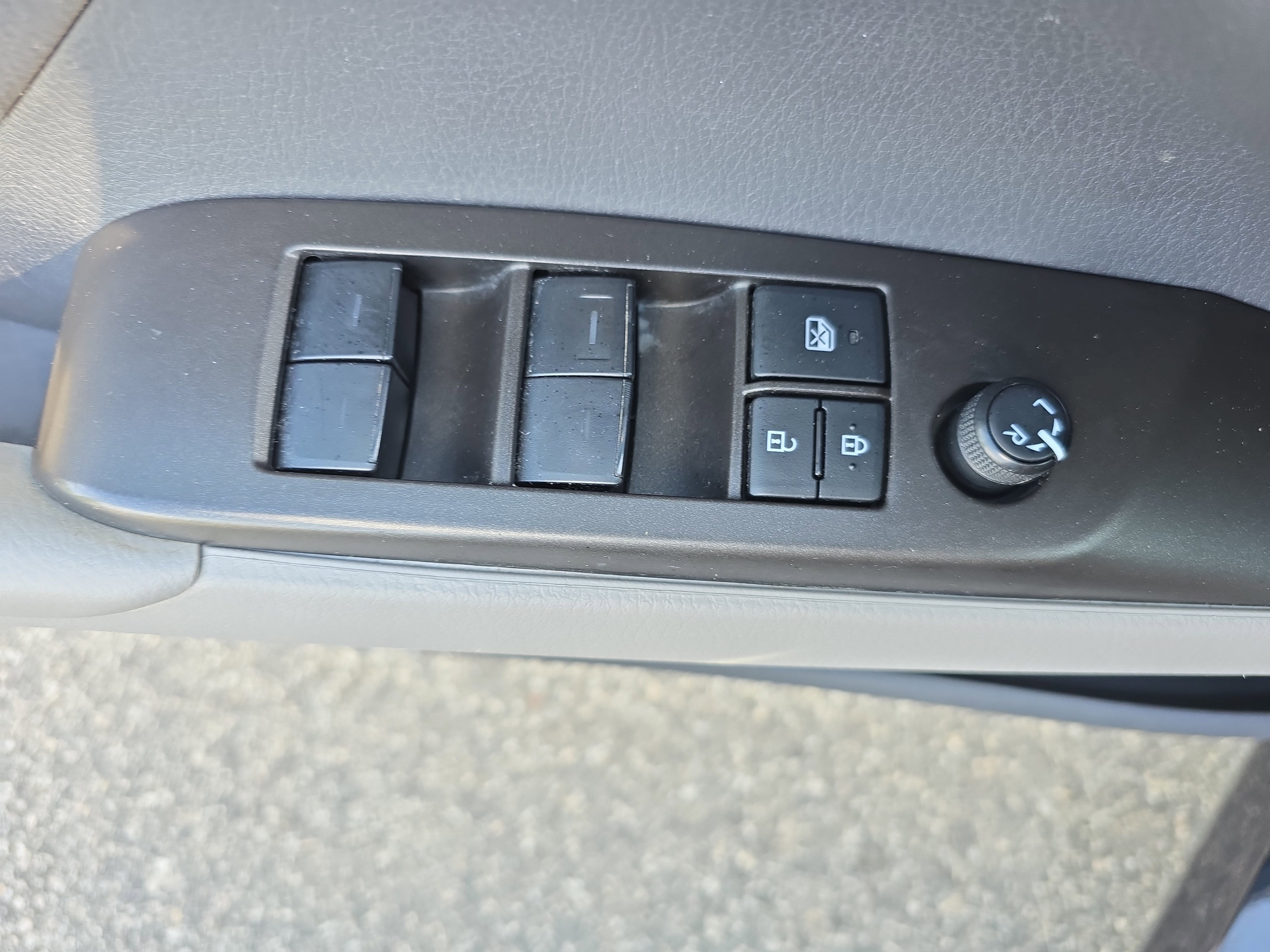 Used 2023 Toyota Camry LE FWD image 24