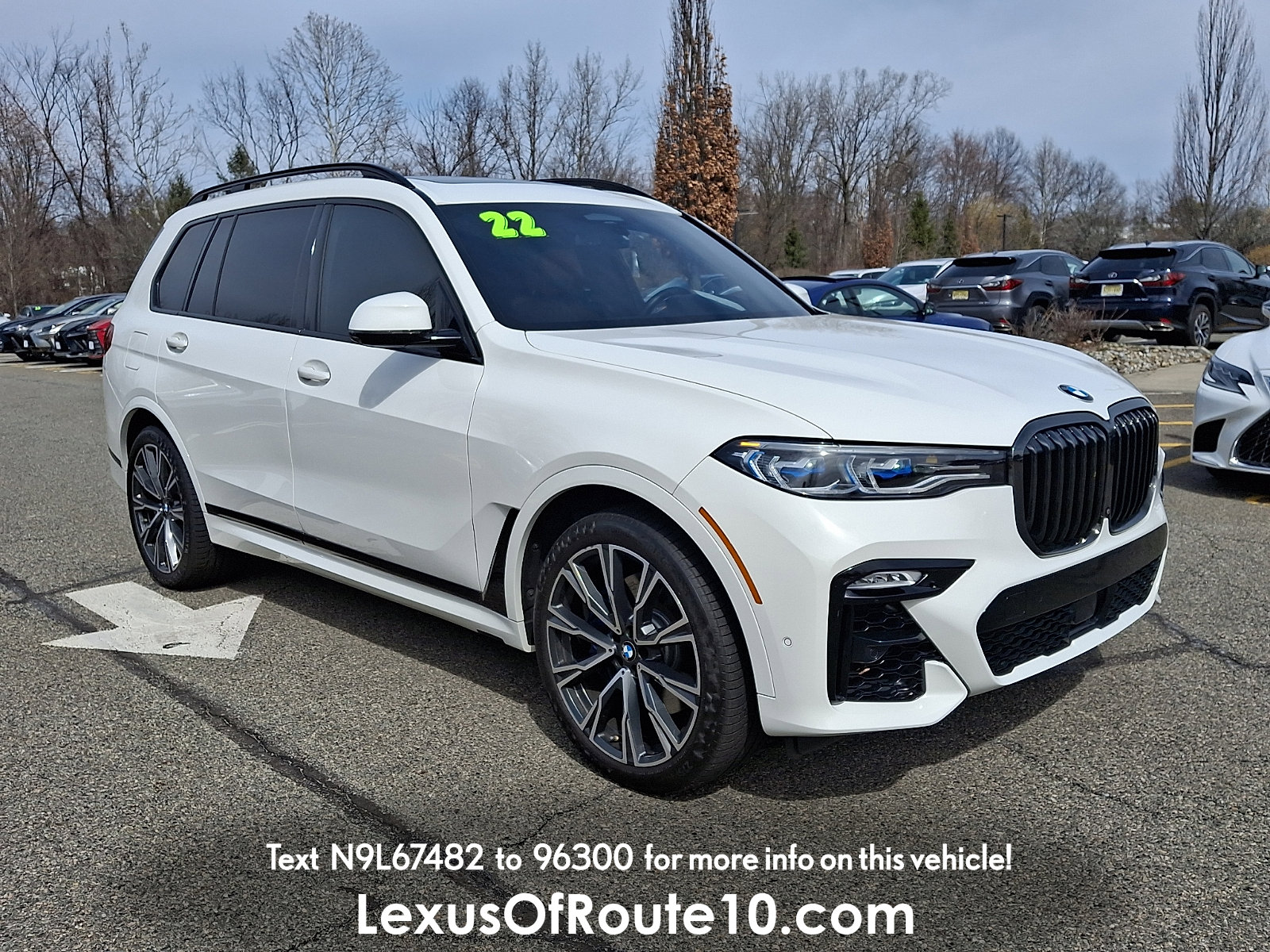 Used 2022 BMW X7 M50i image 1