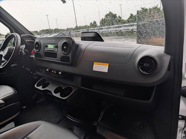 Used 2025 Mercedes-Benz Sprinter 2500 image 13