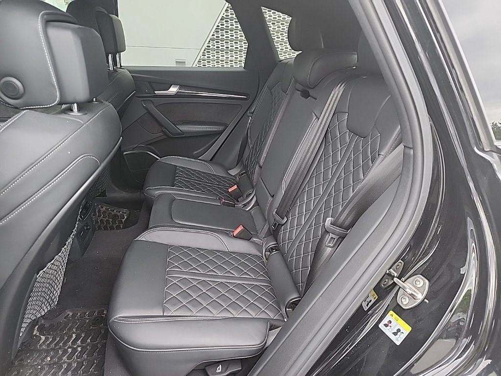 Used 2019 Audi SQ5 Premium Plus w/ Premium Plus Package AWD/4WD image 6