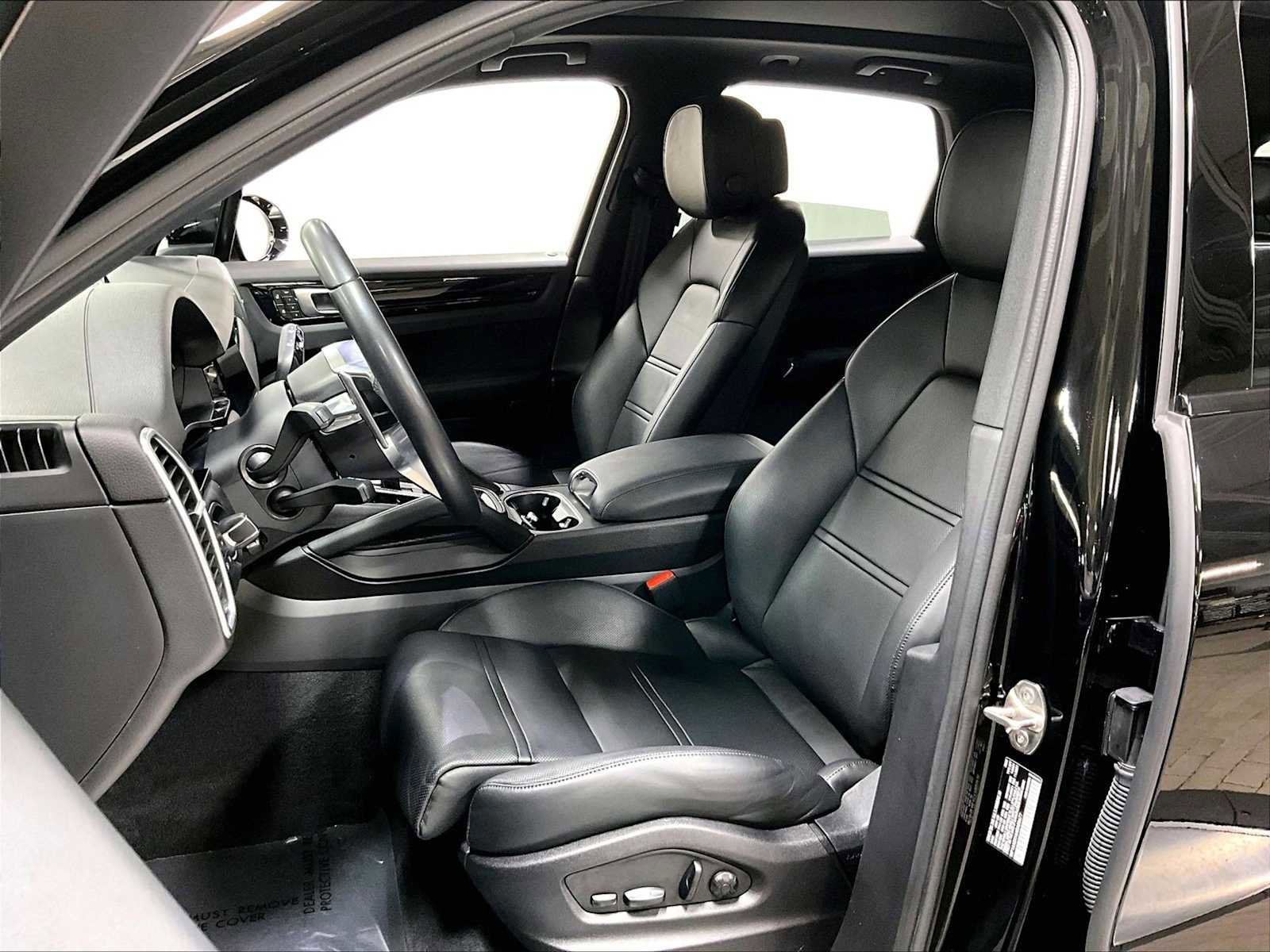 Used 2022 Porsche Cayenne image 8