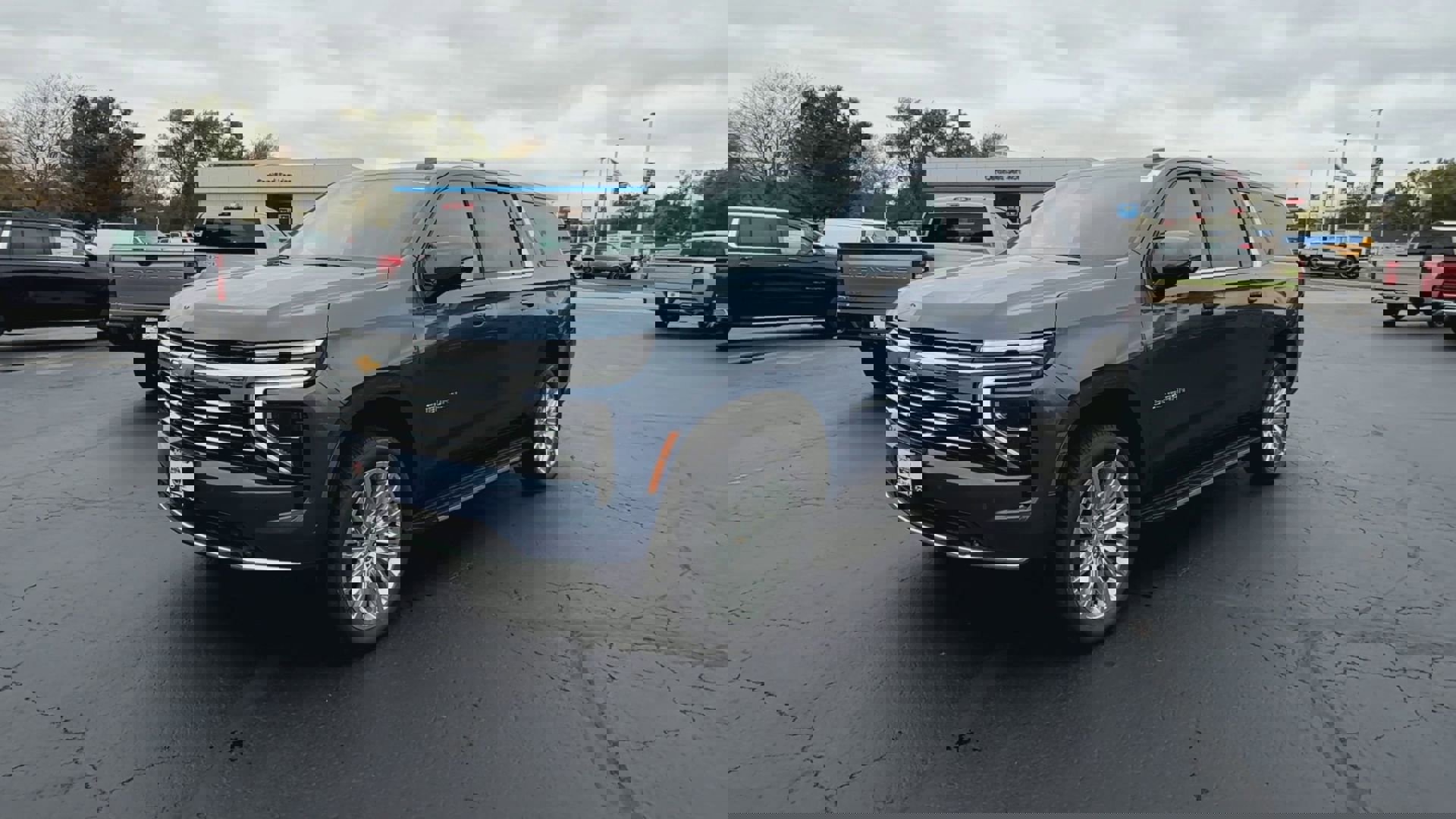 New 2026 Chevrolet Suburban LT w/ Comfort Package image 38