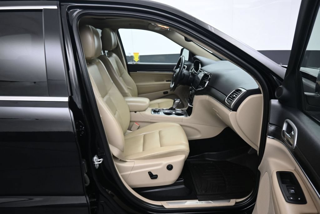 Used 2019 Jeep Grand Cherokee Limited AWD/4WD image 43