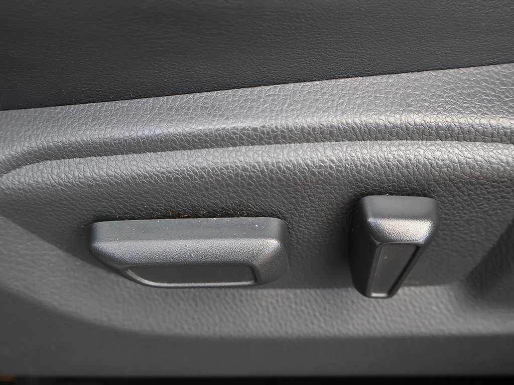 Used 2023 Mitsubishi Eclipse Cross SE image 30