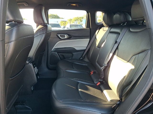Used 2025 Jeep Compass Limited AWD/4WD image 18