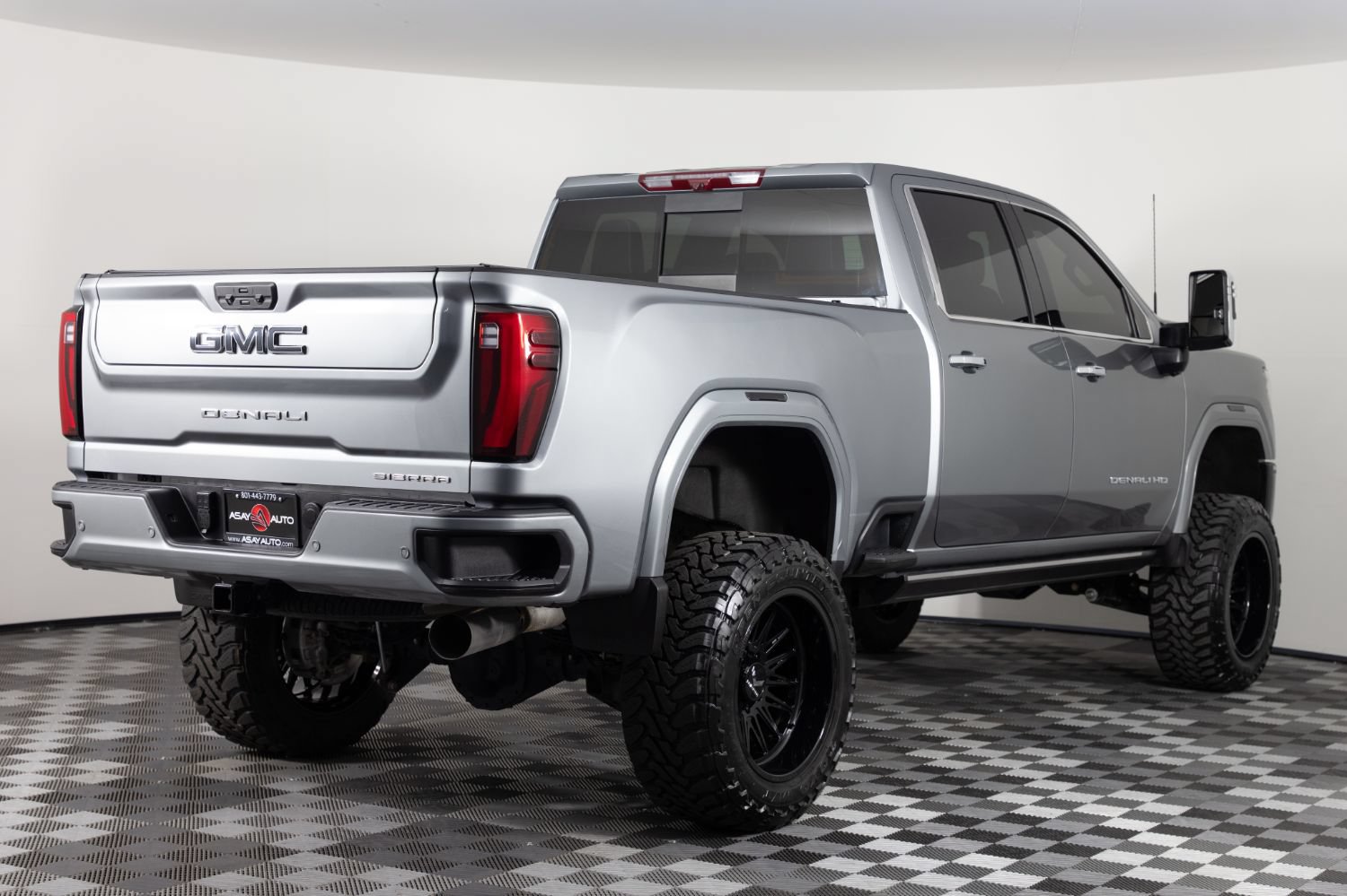 Used 2025 GMC Sierra 3500 Denali Ultimate AWD/4WD image 7