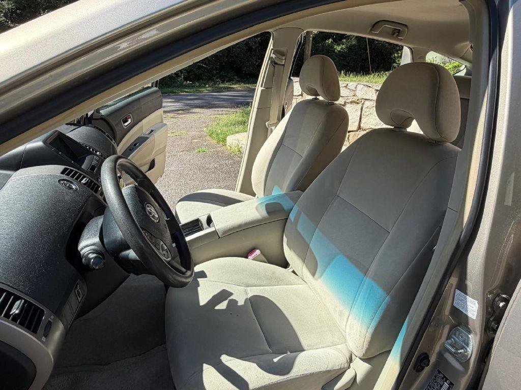 Used 2007 Toyota Prius w/ Pkg 2 FWD image 17