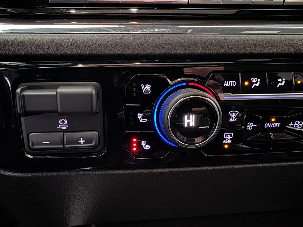 Certified 2023 Chevrolet Silverado 1500 High Country image 20