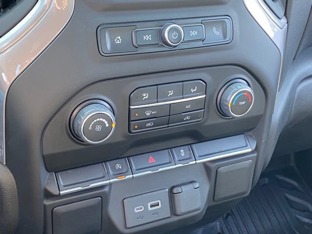 Used 2022 Chevrolet Silverado 1500 W/T AWD/4WD image 18