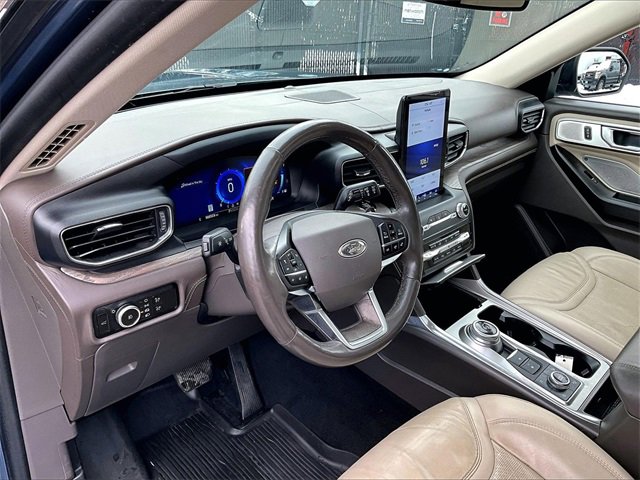 Used 2020 Ford Explorer Platinum w/ Premium Technology Package image 14