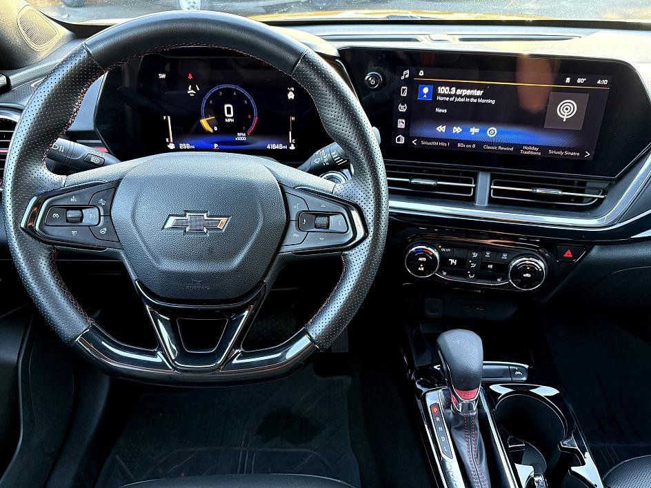 Certified 2024 Chevrolet Trax RS w/ Sunroof Package image 15