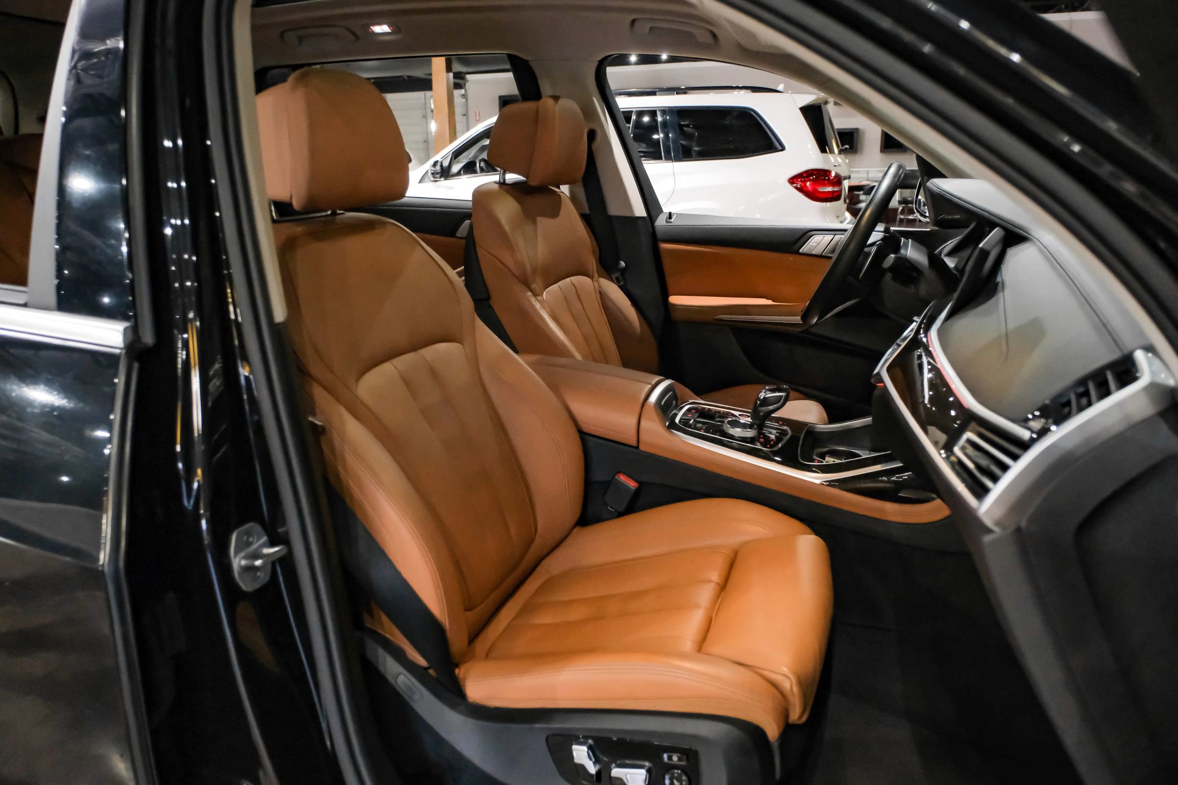 Used 2019 BMW X7 xDrive50i w/ Premium Package image 31