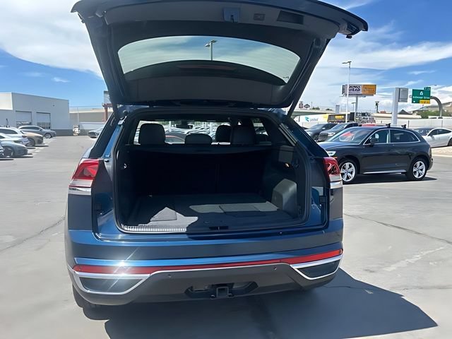 Used 2020 Volkswagen Atlas Cross Sport SEL Premium AWD/4WD image 17