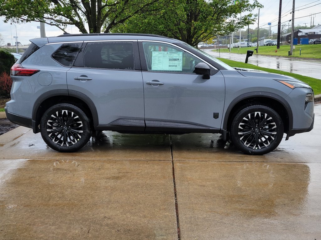 New 2026 Nissan Rogue Dark Armor AWD/4WD image 2