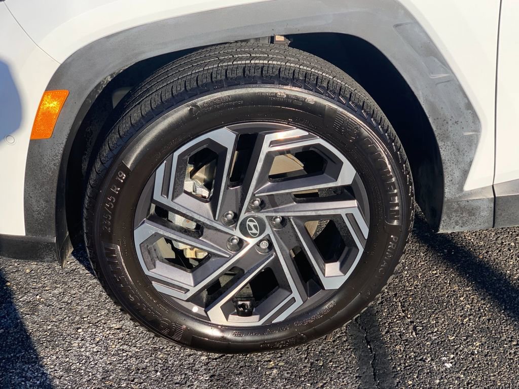 Used 2025 Hyundai Tucson Limited image 31