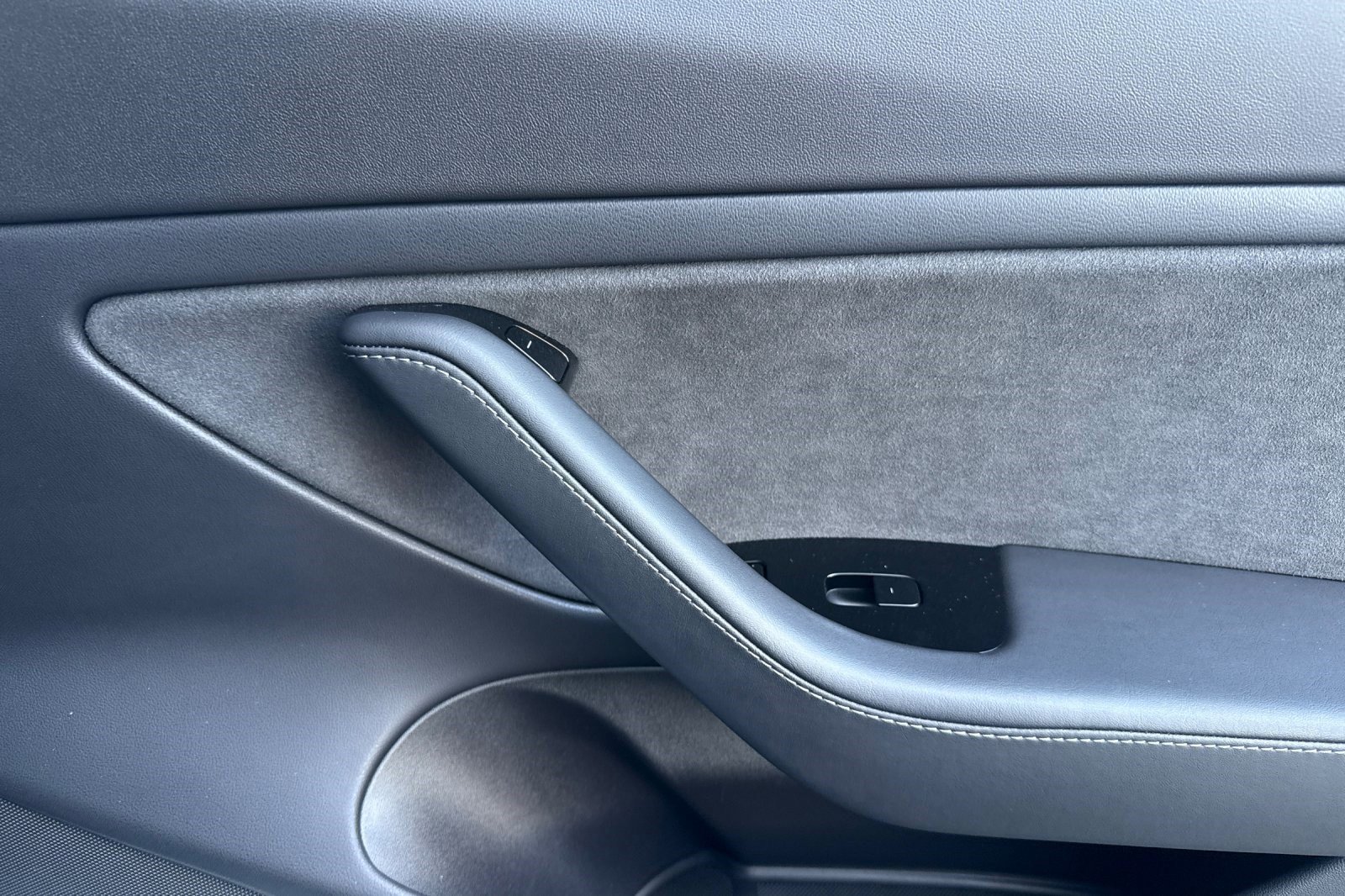 Used 2019 Tesla Model 3 Standard Range image 21