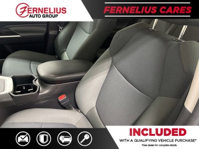 Used 2022 Toyota RAV4 LE image 31