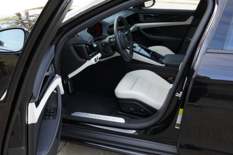 Used 2024 Porsche Panamera 4 AWD/4WD image 21