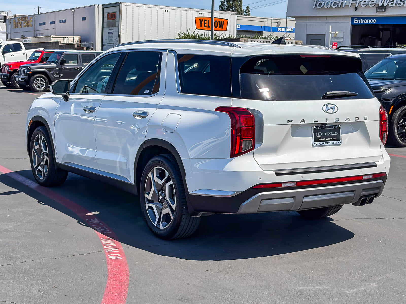 Used 2023 Hyundai Palisade Limited FWD video 2