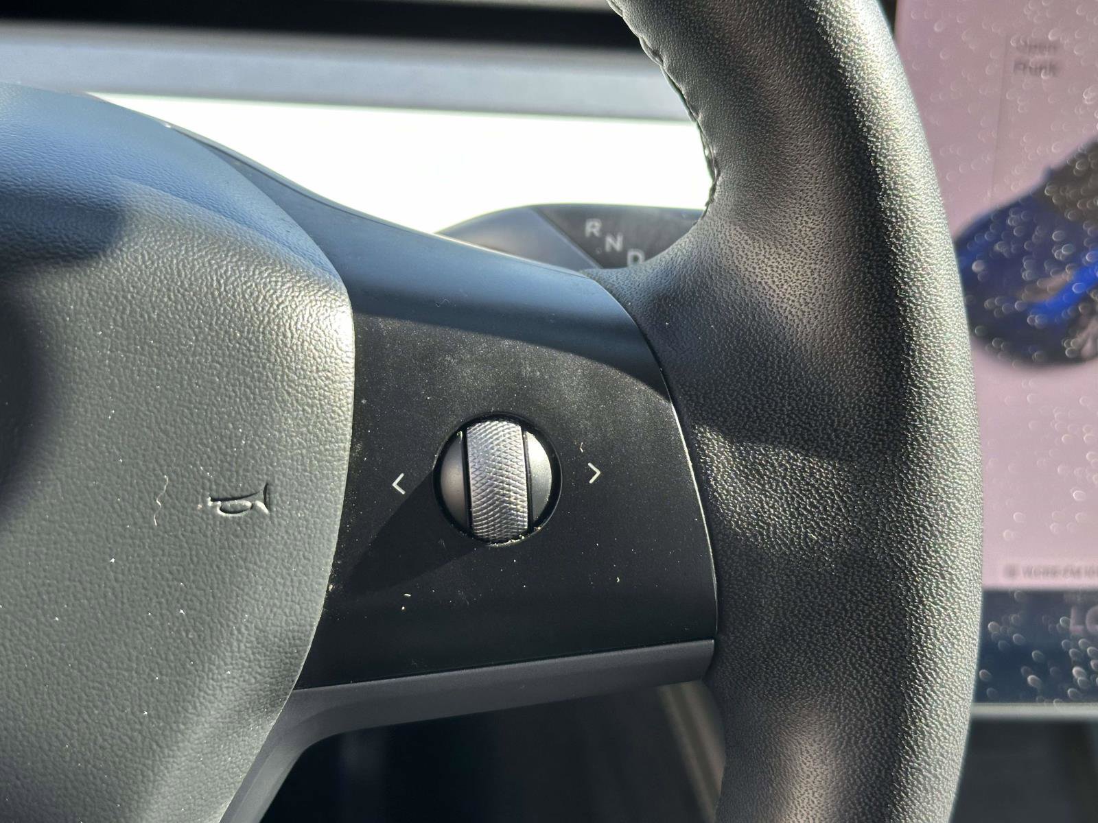 Used 2021 Tesla Model Y Long Range AWD/4WD image 22