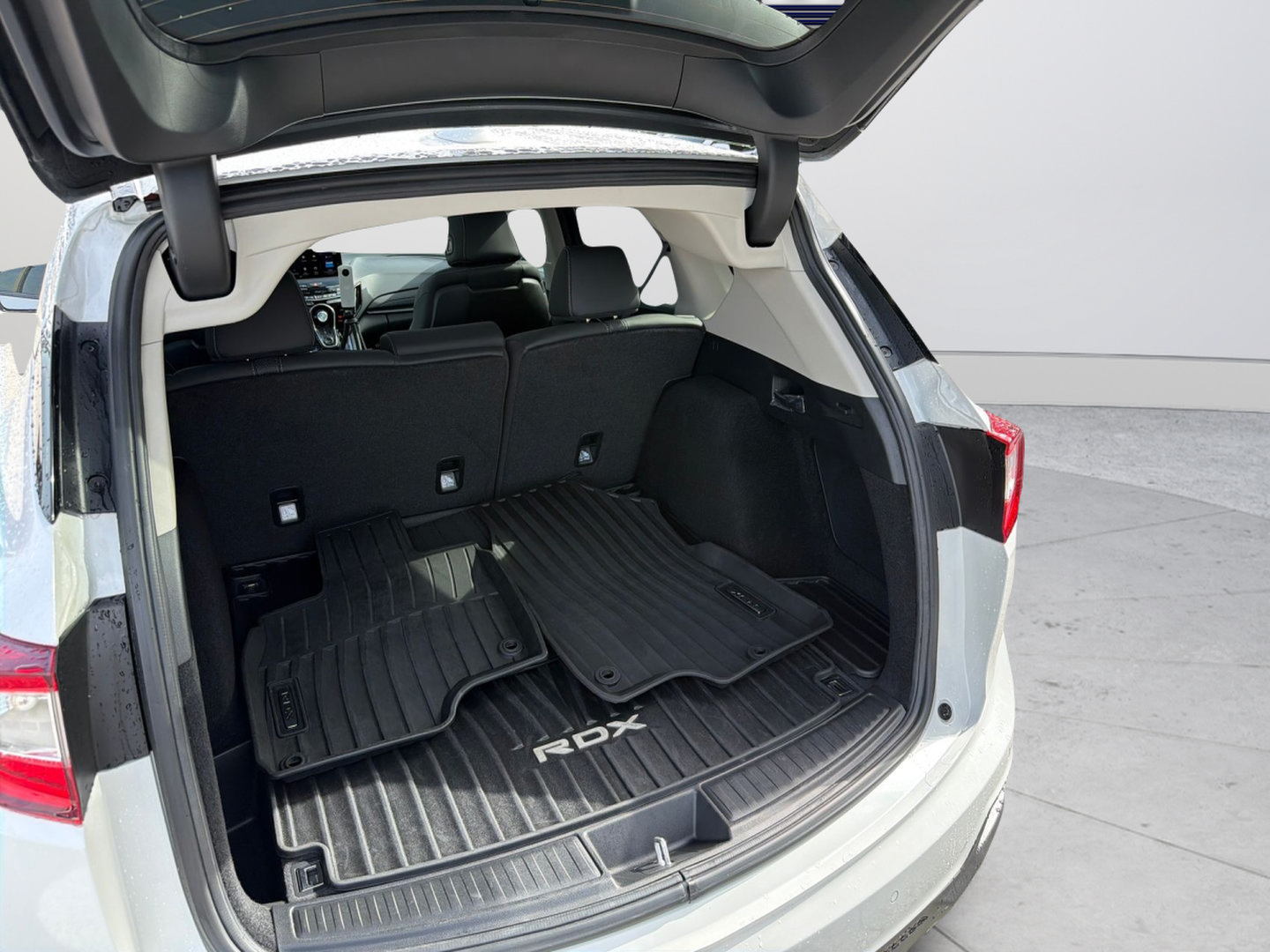Used 2023 Acura RDX FWD w/ Technology Package image 39