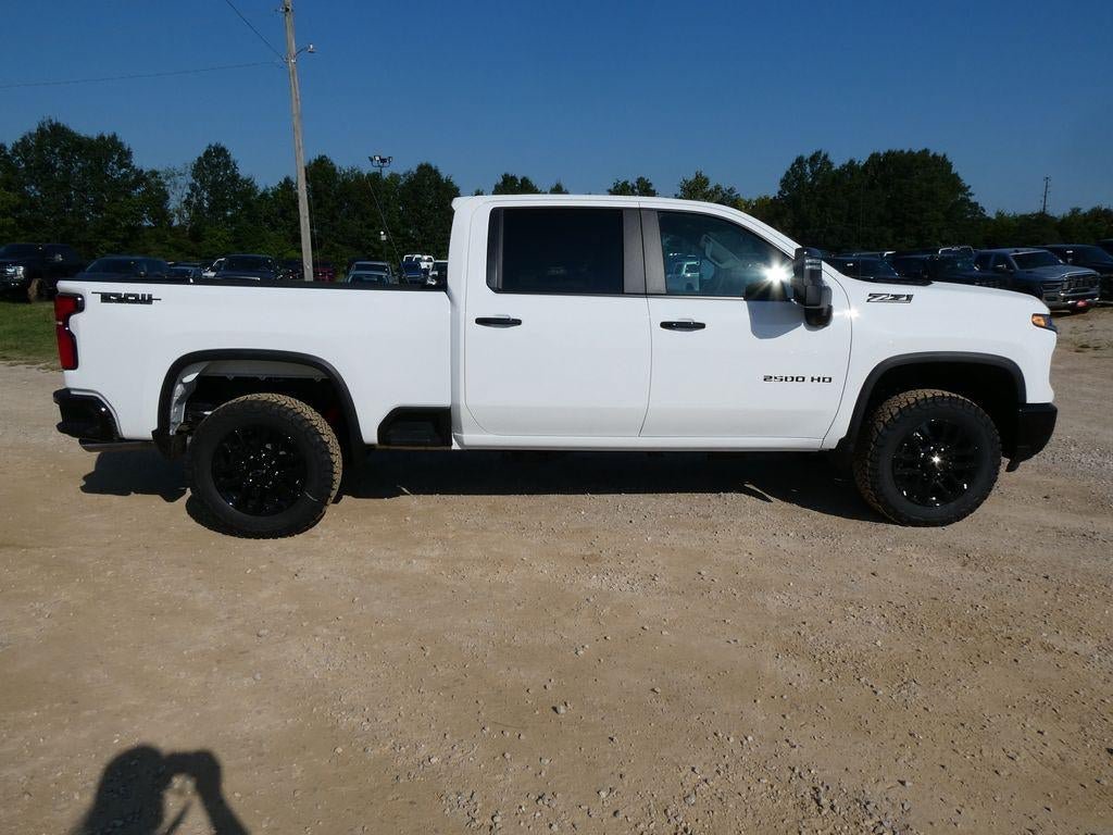 New 2026 Chevrolet Silverado 2500 LT w/ Trail Boss Package AWD/4WD image 3