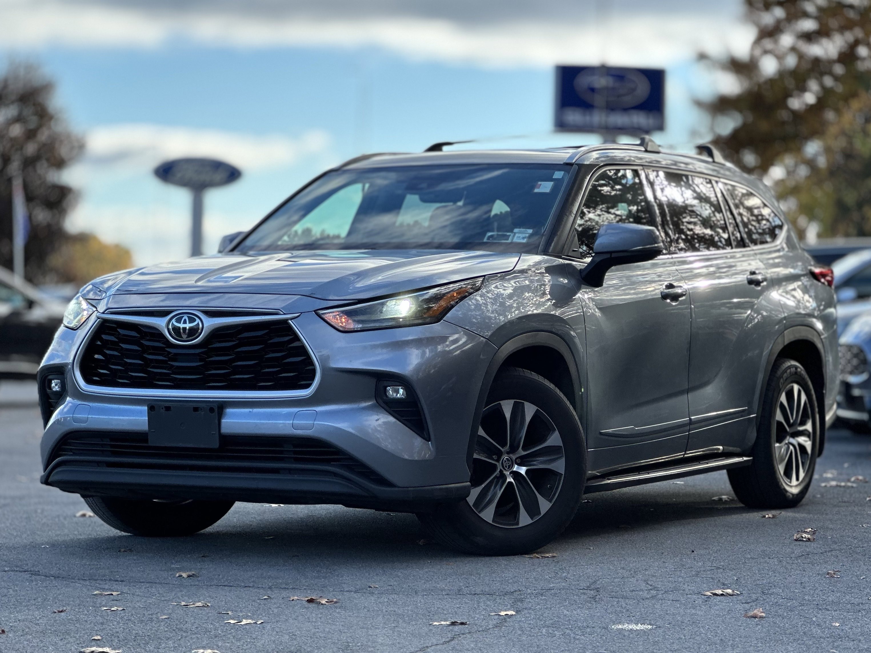 Used 2021 Toyota Highlander XLE