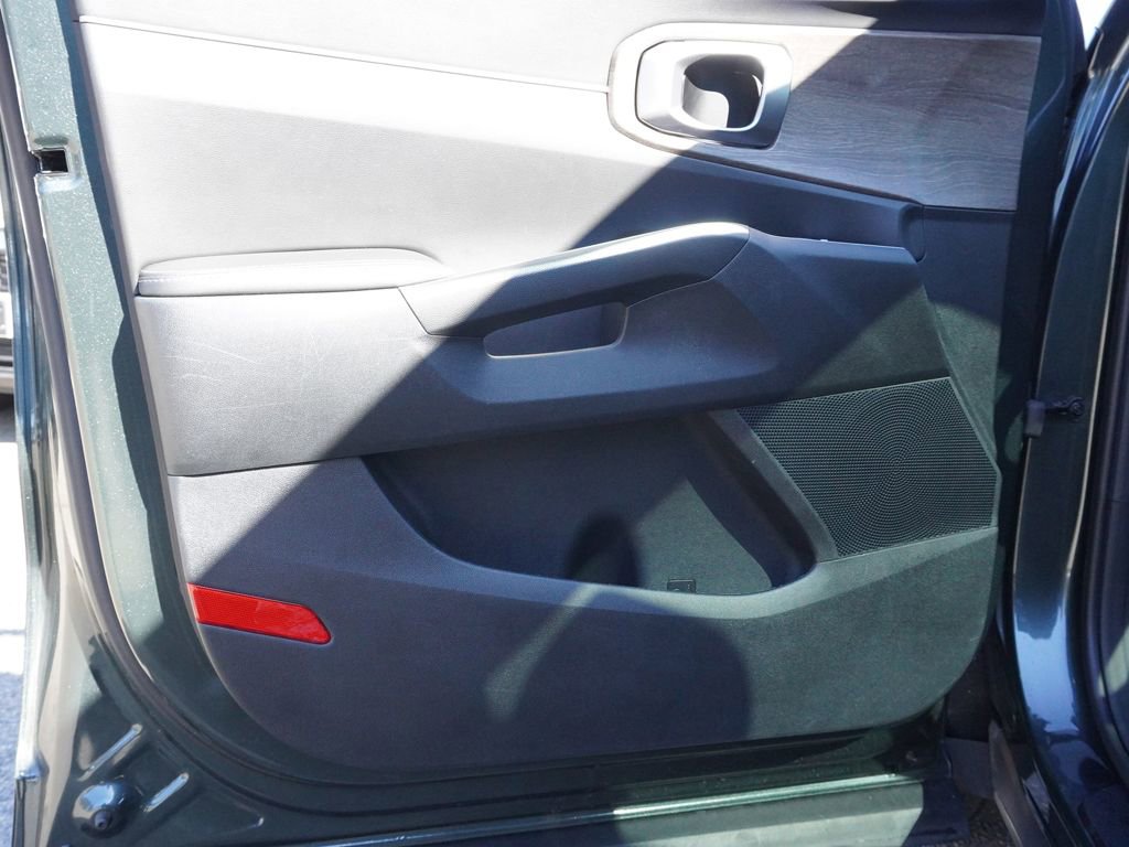 Used 2023 Kia Sorento S w/ Panoramic Sunroof Package image 23