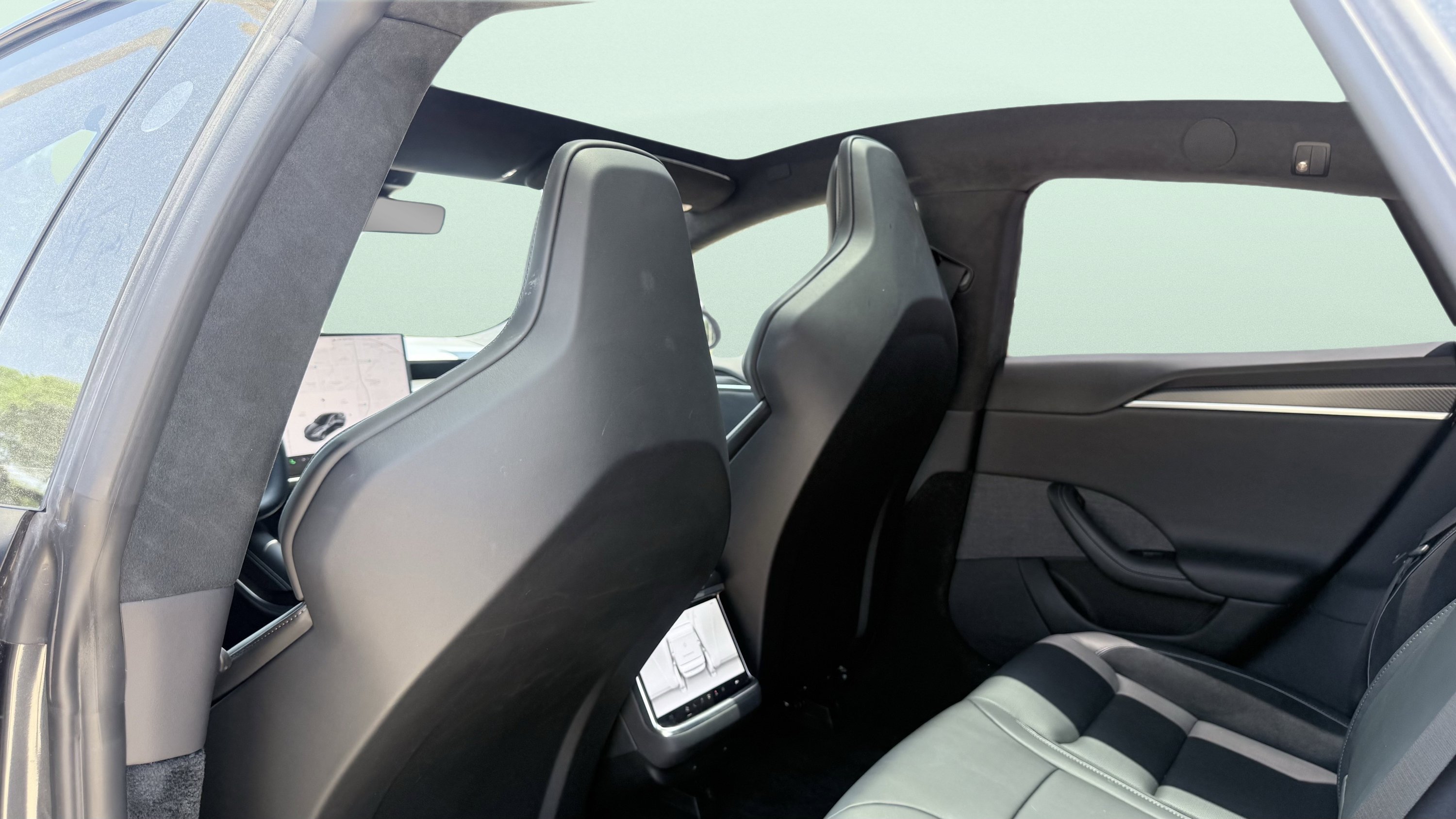 Used 2025 Tesla Model S Plaid AWD/4WD image 34