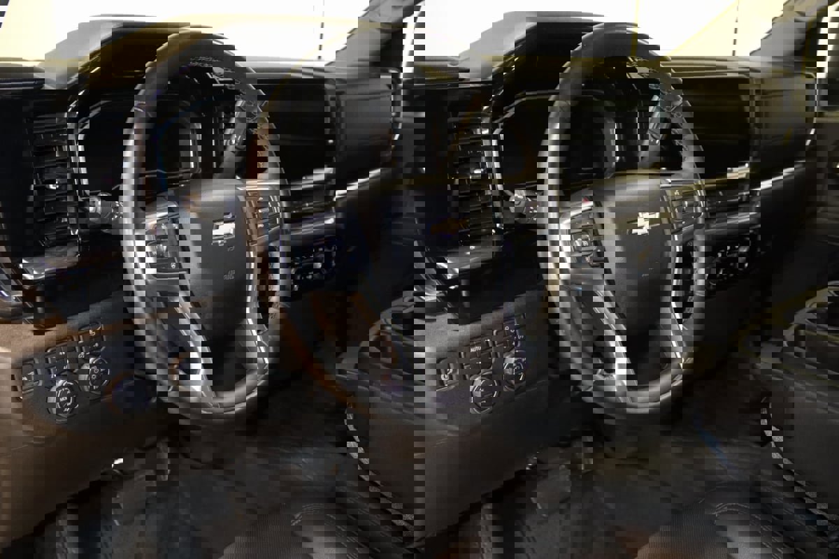 Used 2024 Chevrolet Silverado 2500 LTZ image 37