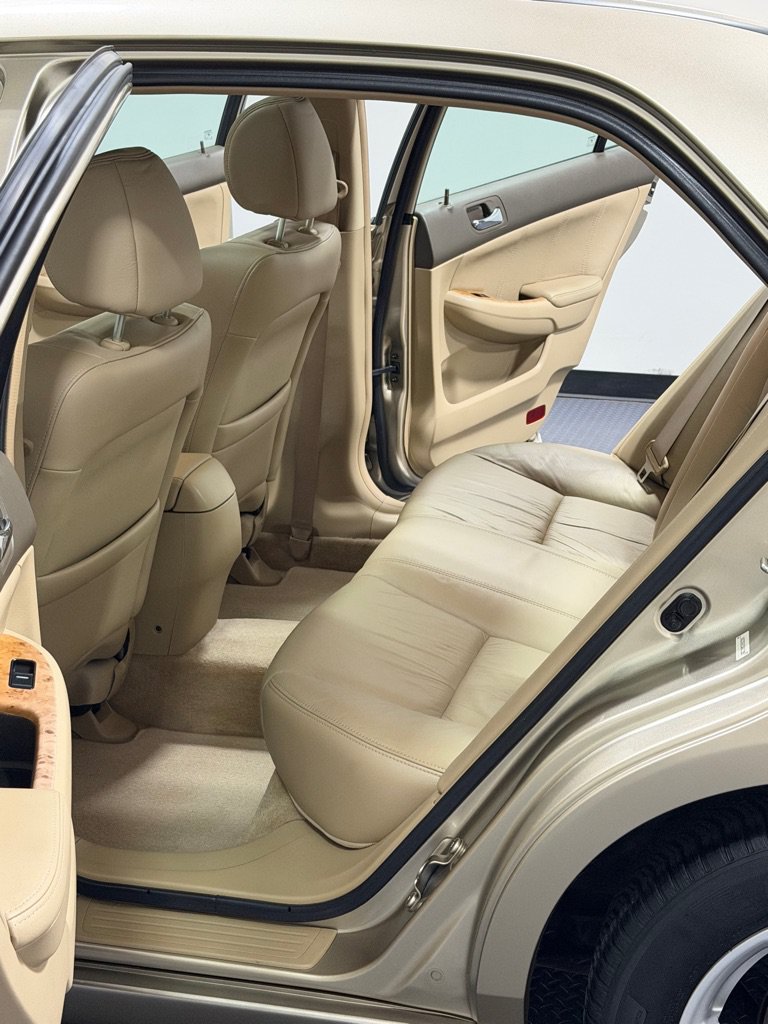 Used 2003 Honda Accord EX image 9