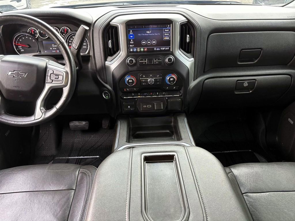 Used 2020 Chevrolet Silverado 1500 LT Trail Boss image 30