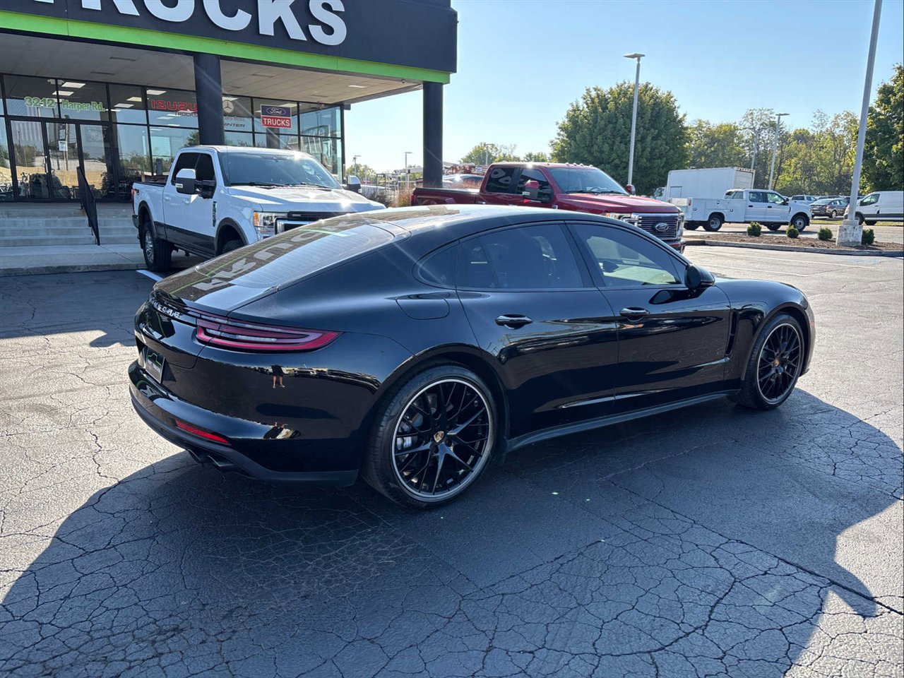 Used 2018 Porsche Panamera 4 image 7