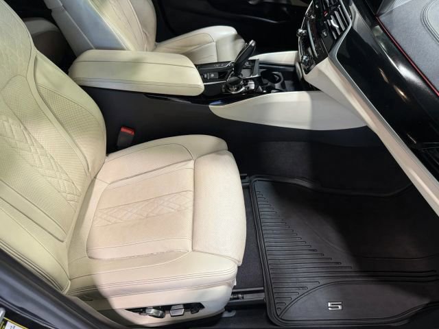 Used 2019 BMW M550i xDrive w/ Dynamic Handling Package image 28