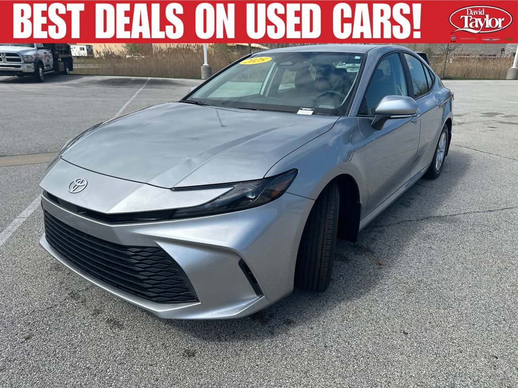 Used 2025 Toyota Camry LE w/ Convenience Package FWD image 7
