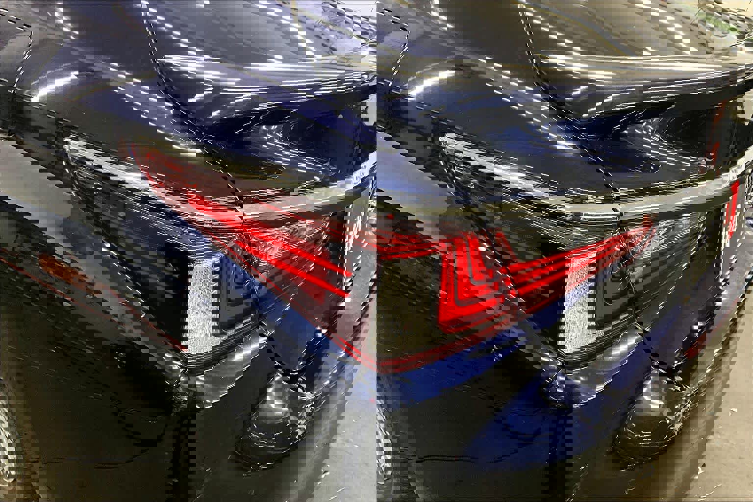 Used 2024 Lexus ES 350 w/ Premium Package image 29