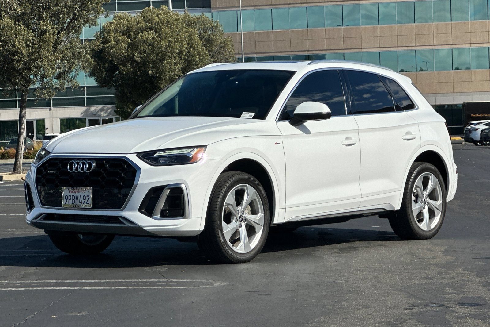 Used 2024 Audi Q5 2.0T Premium Plus w/ Premium Plus Package AWD/4WD image 8