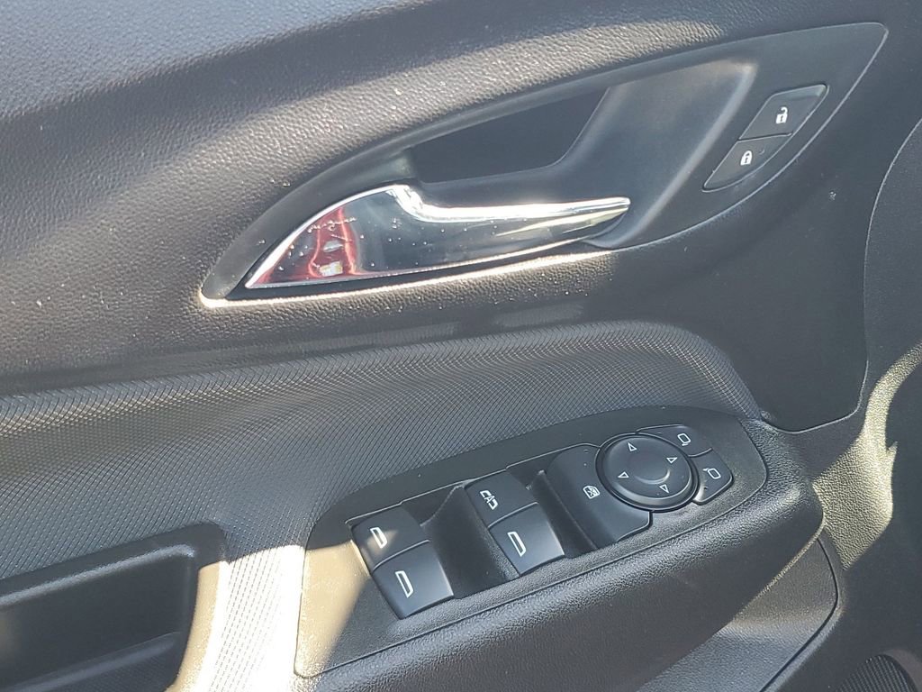 Used 2023 Chevrolet Equinox RS image 46