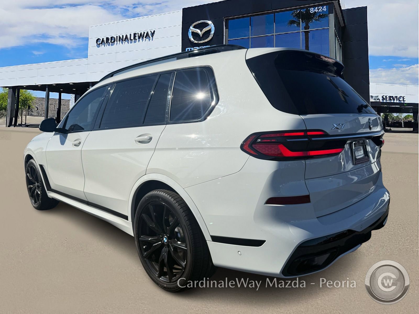 Used 2023 BMW X7 xDrive40i w/ Executive Package image 4