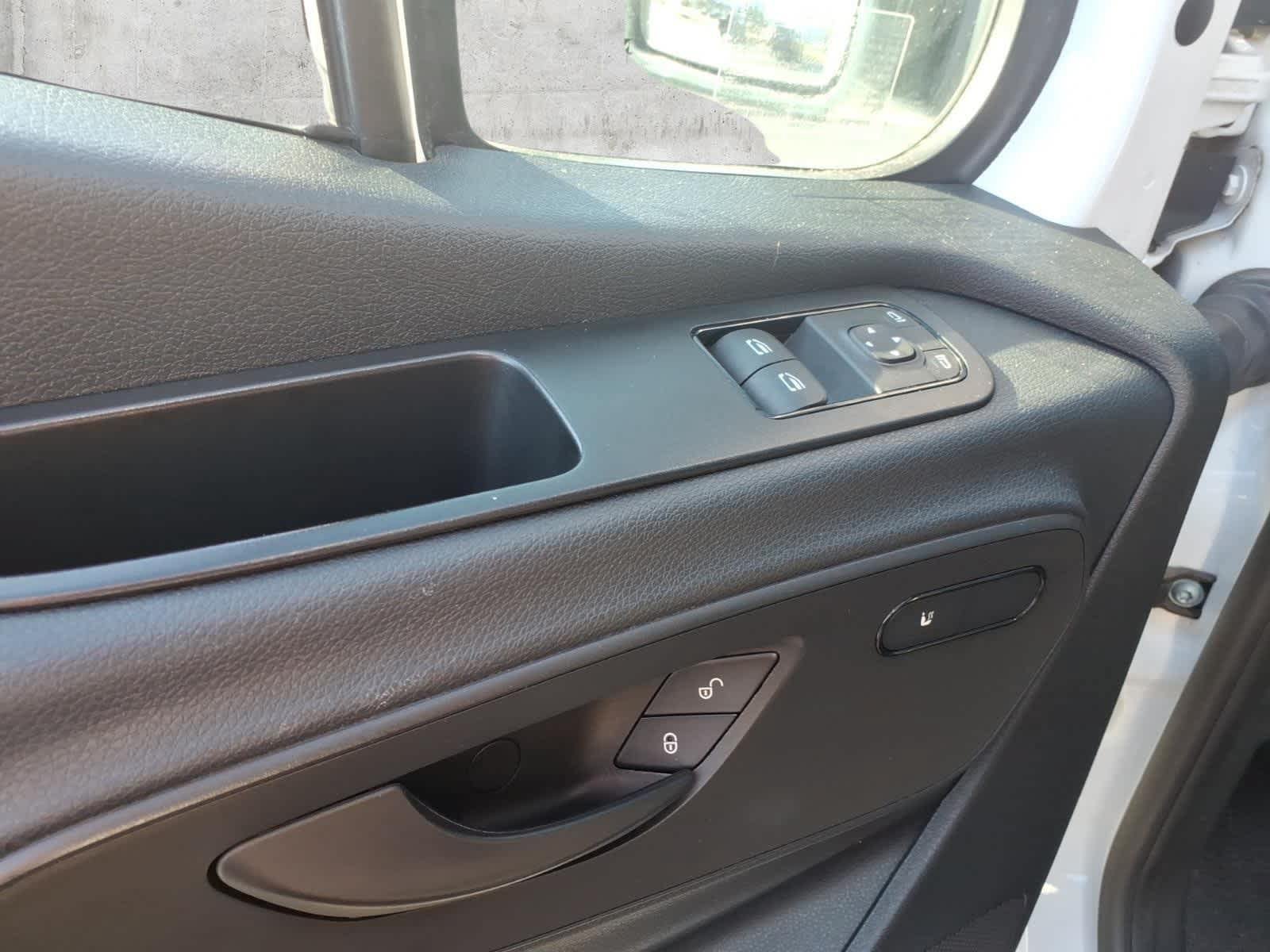 Used 2024 Mercedes-Benz Sprinter 2500 image 12