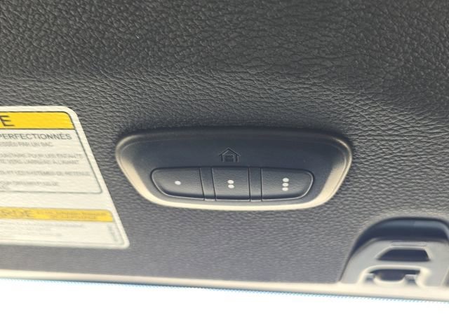 Used 2023 Jeep Wrangler Unlimited Sahara AWD/4WD image 35