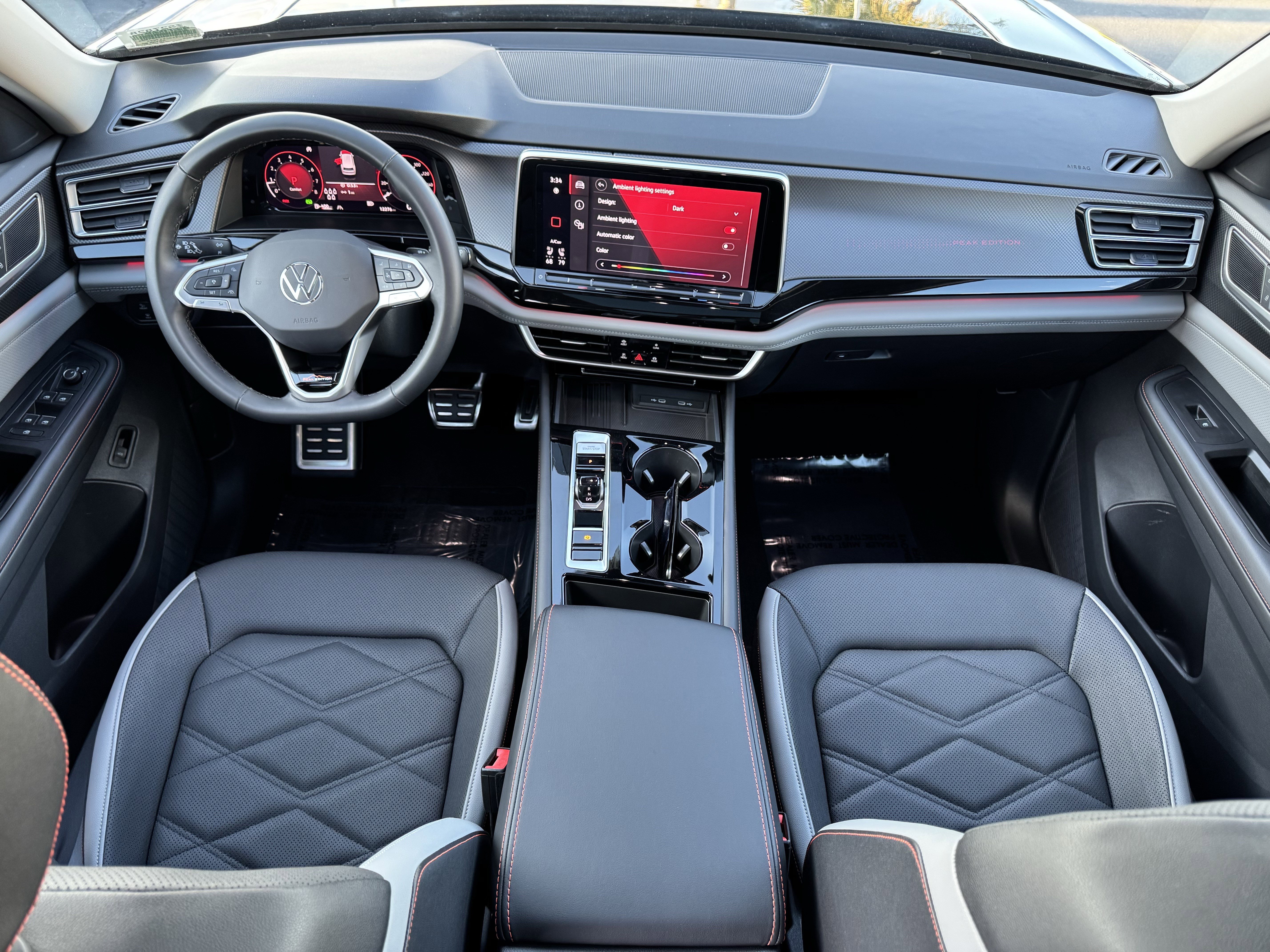 Certified 2025 Volkswagen Atlas Peak Edition SE AWD/4WD image 33